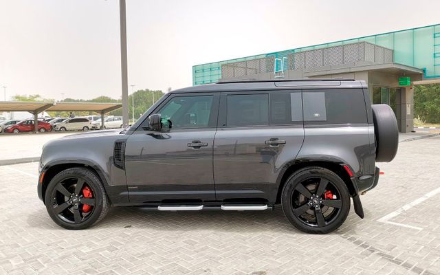 LAND ROVER DEFENDER - image 2