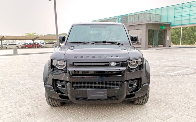 LAND ROVER DEFENDER - image 3