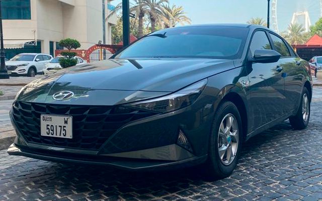 HYUNDAI ELANTRA - image 1