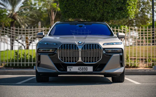 BMW 740i M Kit - image 3