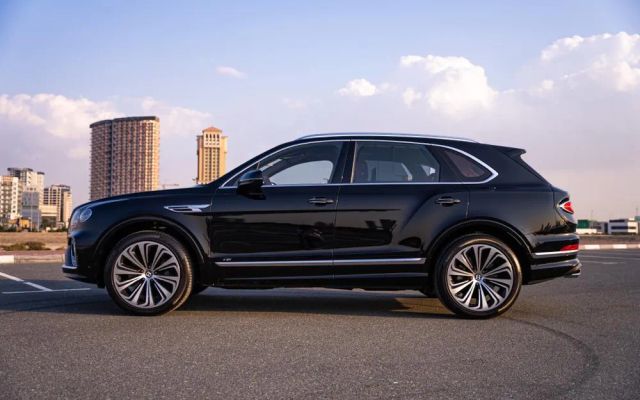 Bentley Bentyga - image 2