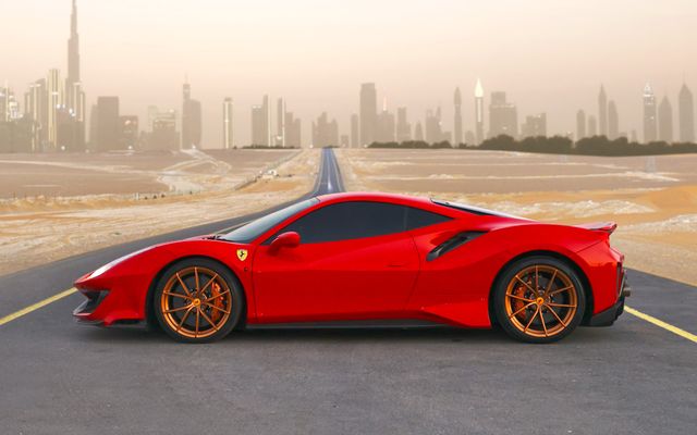 Ferrari Pista Red - image 2