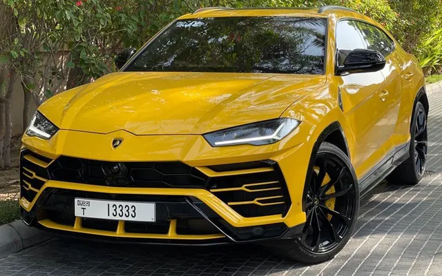 LAMBORGHINI URUS - 2023 - image 1