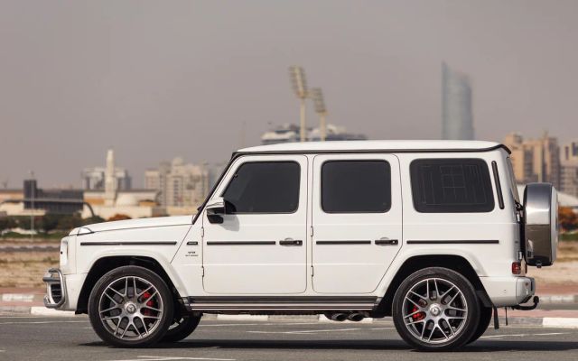 Mercedes G63 - image 2