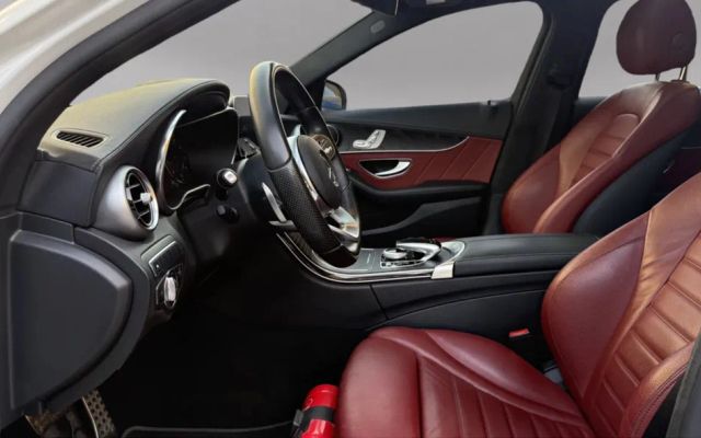 Mercedes-Benz C200 - image 4