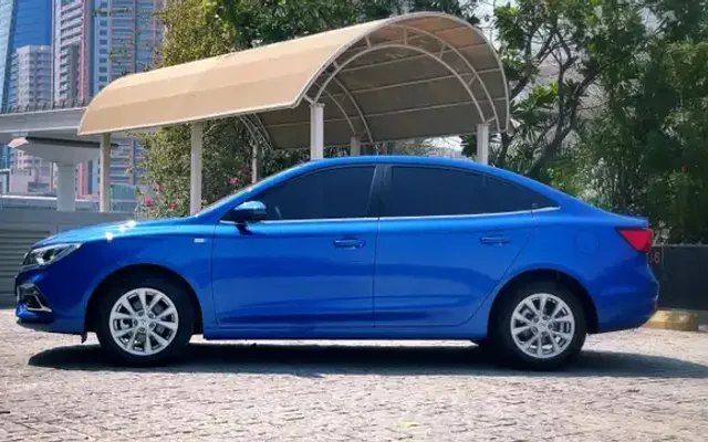 MG 5 MID - image 2