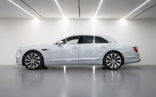 Bentley Flying Spur - image 2
