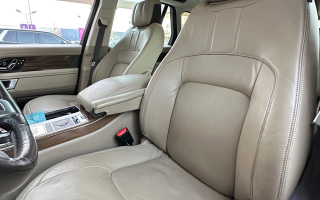RANGE ROVER SPORT - image 4