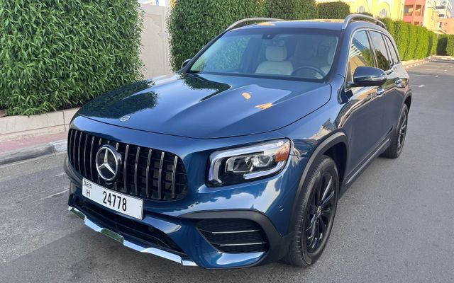 Mercedes GLB250 - image 1