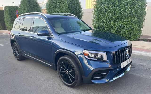 Mercedes GLB250 - image 3