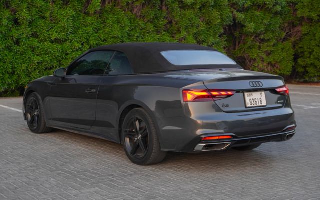 Audi A5 convertible - image 4