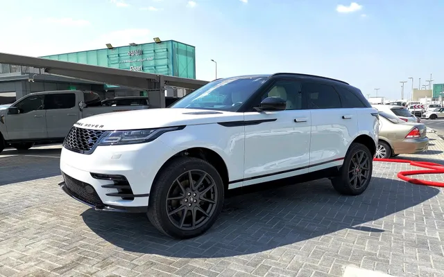 RANGE ROVER VELAR - image 1