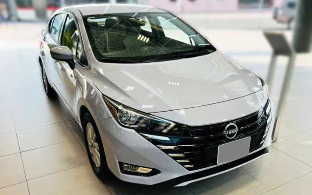 Nissan Sunny - image 2