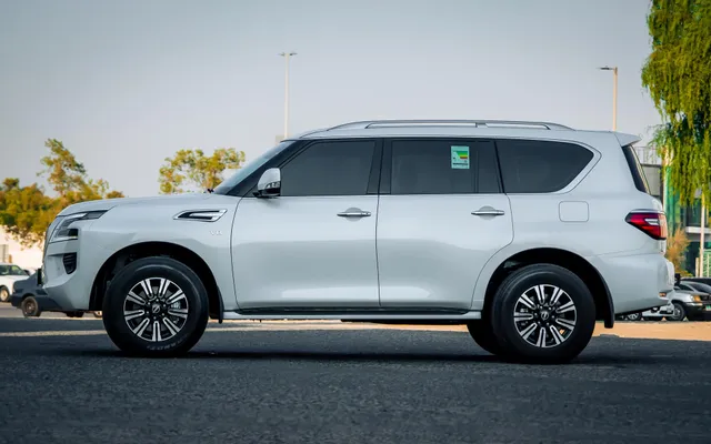 NISSAN PATROL PLATINUM - image 3