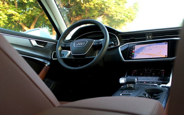 AUDI A6 - image 4