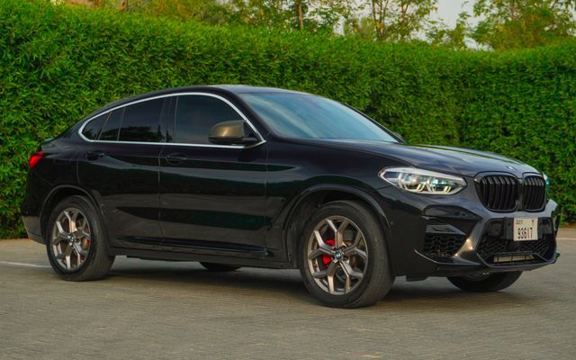 BMW X4 - image 3