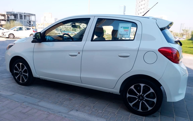 Mitsubishi Mirage - image 3