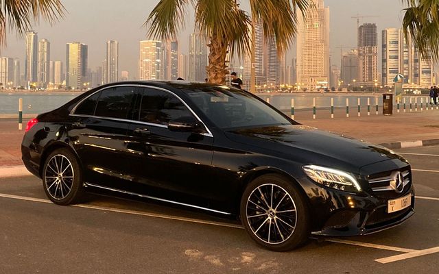 Mercedes Benz C-300 - image 1