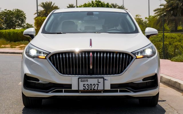 Hongqi H5 - image 2