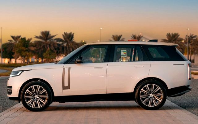 Range Rover Vogue SE V6 - image 3