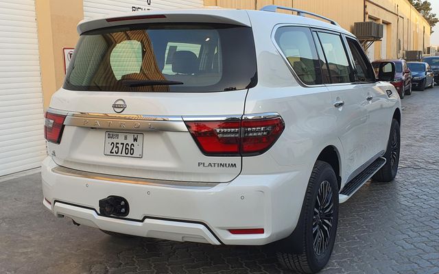 NISSAN PATROL PLATINUM 2022 - image 4