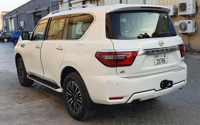 NISSAN PATROL PLATINUM 2022 - image 3