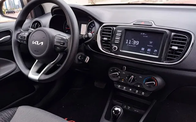Kia Pegas - image 4