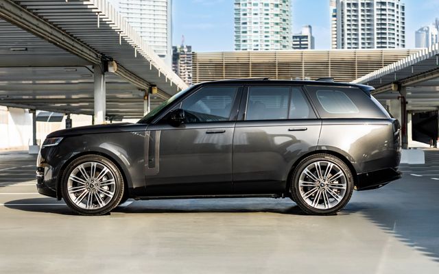 Land Rover Range Rover - image 2
