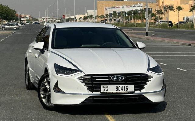 Hyundai Sonata - image 4