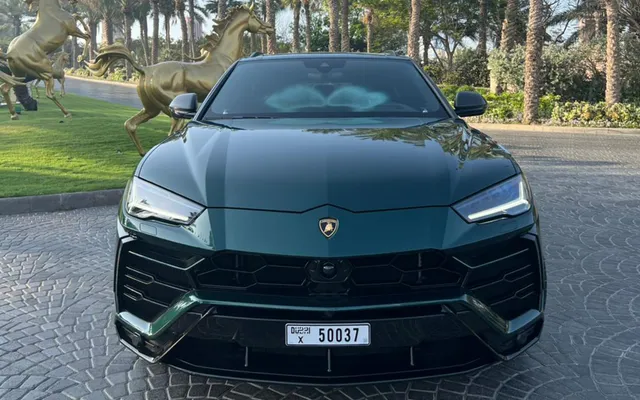 LAMBORGHINI URUS MY20 - image 3