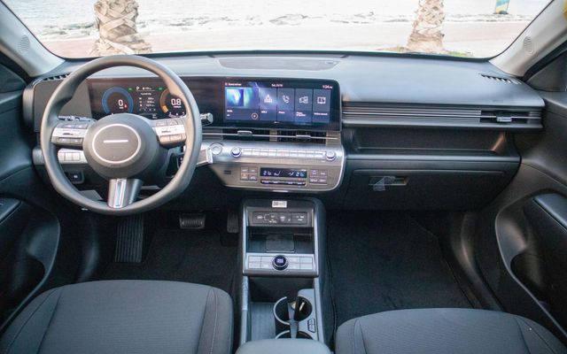 HYUNDAI KONA - image 3