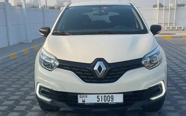 RENAULT CAPTUR - image 1