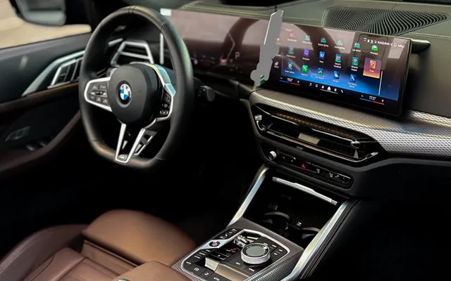 BMW 420i CONVERTIBLE 2025 - image 4
