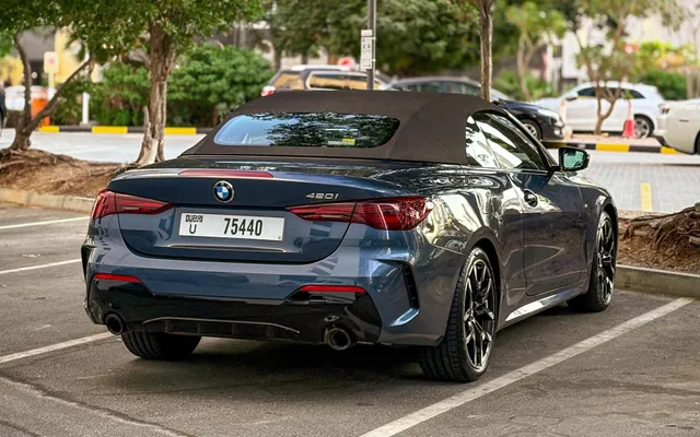 BMW 420i CONVERTIBLE 2025 - image 3