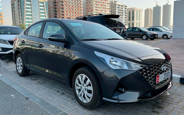 Hyundai Accent - image 3
