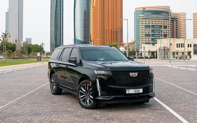 Cadillac Escalade - image 1