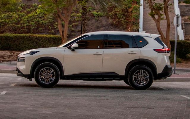 Nissan X-Trail - image 4