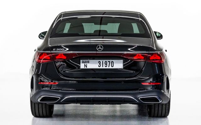 Mercedes E 300 - image 4
