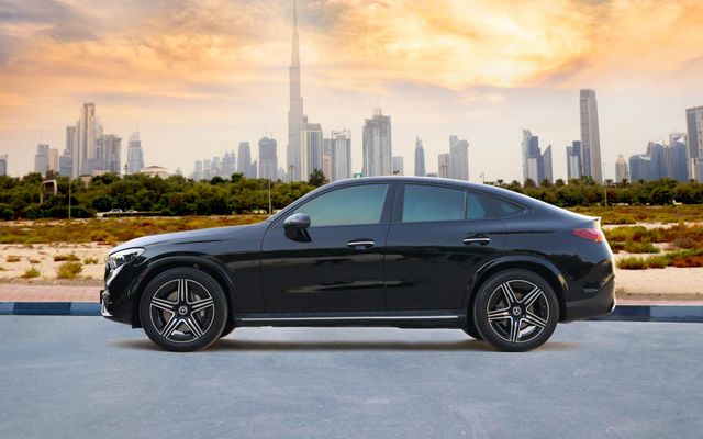 Mercedes Benz GLC200 Coupe Black - image 2