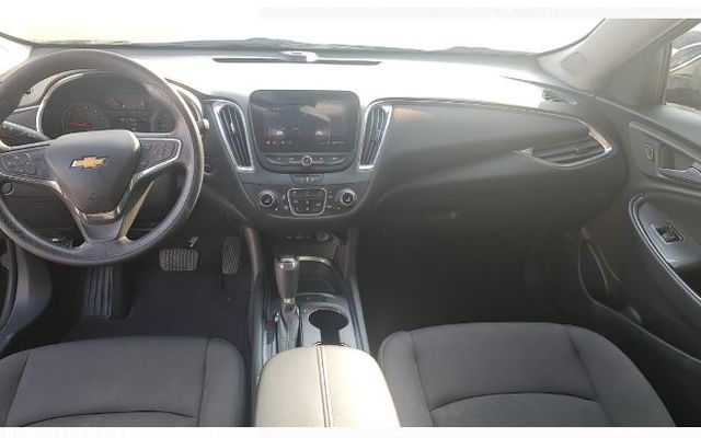 CHEVROLET MALIBU - image 4