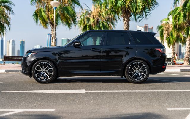 RANGE ROVER SPORT-INSIDE BEIGE - image 2