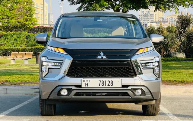 MITSUBISHI XPANDER - image 2