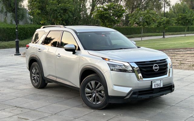 Nissan Pathfinder - image 1