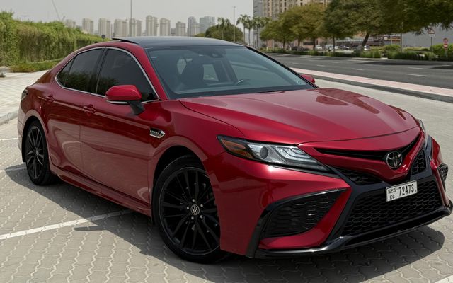TOYOTA CAMRY XSE - image 2