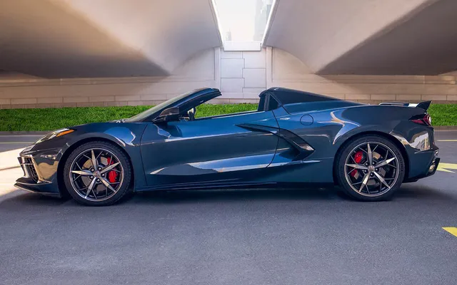 CHEVROLET CORVETTE C8 Conv - image 3