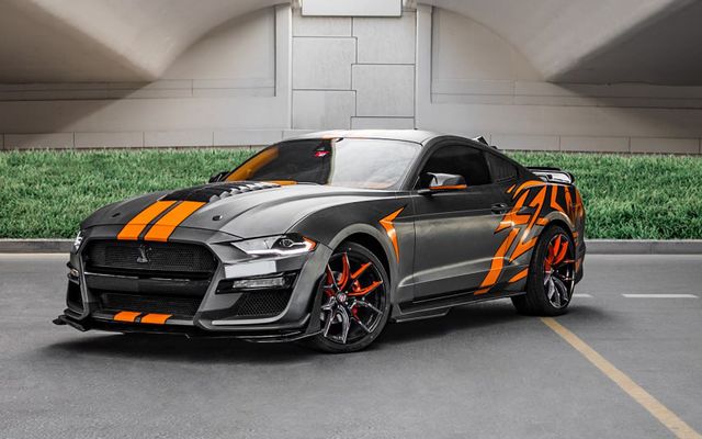 FORD MUSTANG - image 1