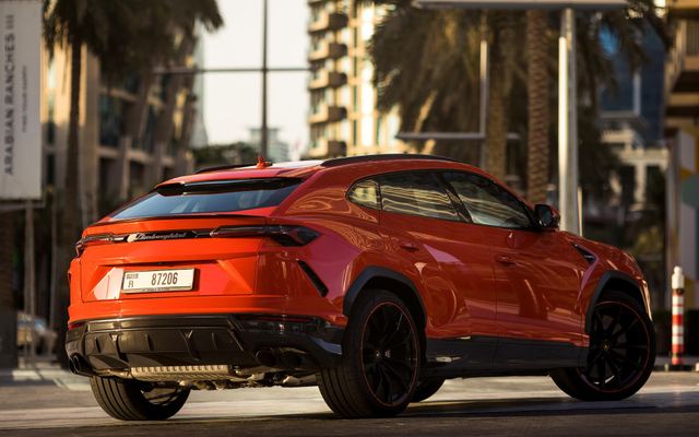 Lamborghini Urus - image 4