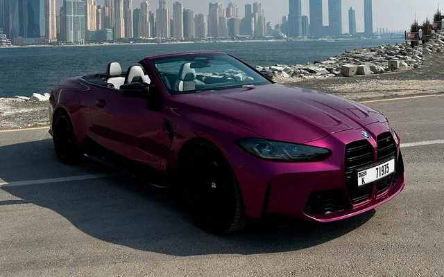 BMW M4 - image 4