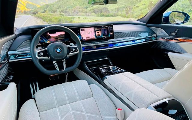 BMW 760I - image 3