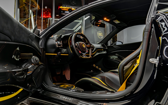 FERRARI 488 PISTA - image 3
